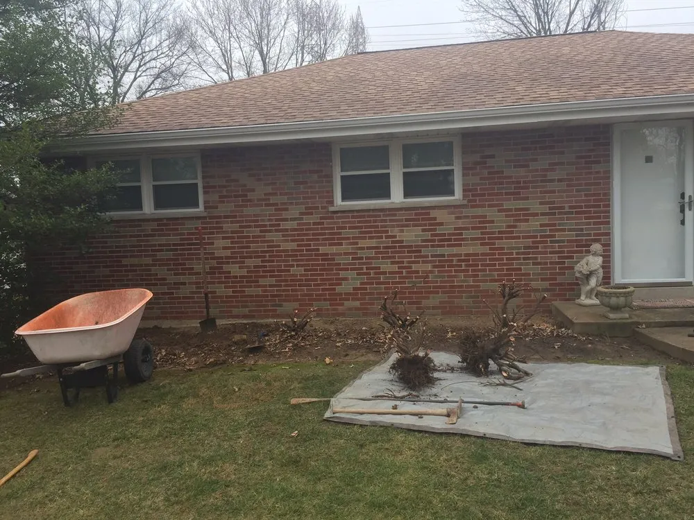 Affordable landscape design for homes across Webster Groves, MO - Cara-Tera Landscape