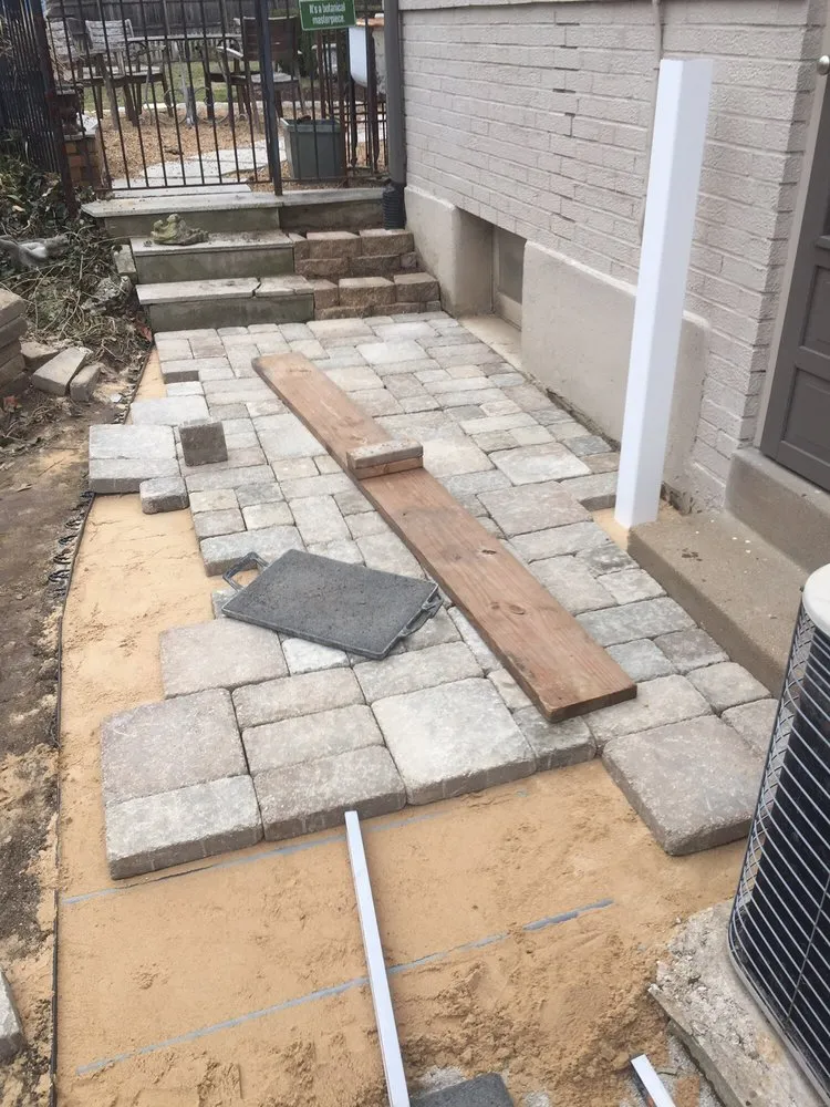 Custom outdoor landscaping in Webster Groves, MO by Cara-Tera Landscape