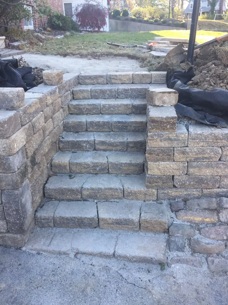 Professional landscape installation in Webster Groves, MO - Cara-Tera Landscape