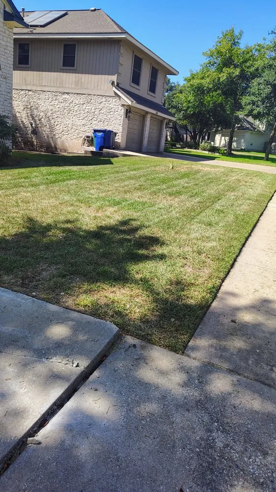 Custom lawn care service in Manor, TX by Caraveo Landscaping