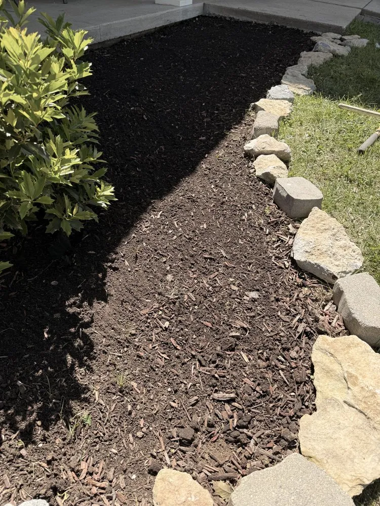 Professional landscaping services with custom design in Lexington, KY by Carbajal’s Landscaping