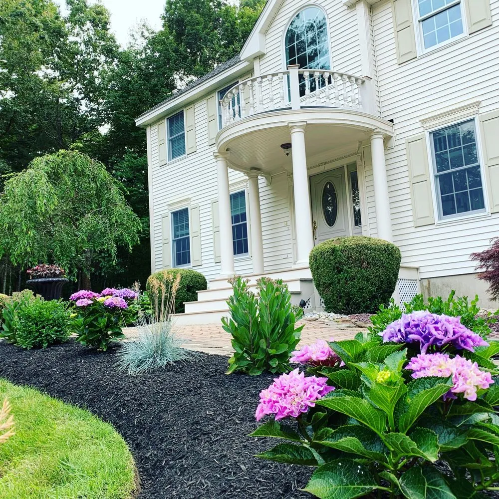 Custom lawn care service experts serving Haverhill, MA - Carbone Industries