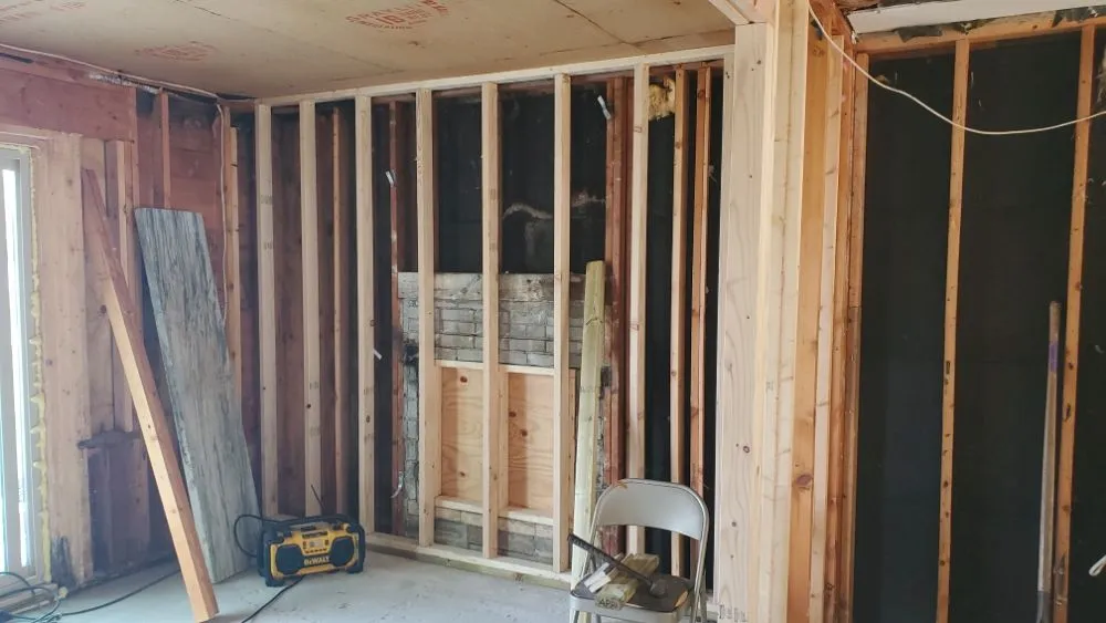 Custom lawn mowing service in Lansing, MI by Cardenas & Sons