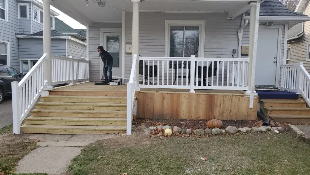 Trusted yard maintenance in Lansing, MI - Cardenas & Sons