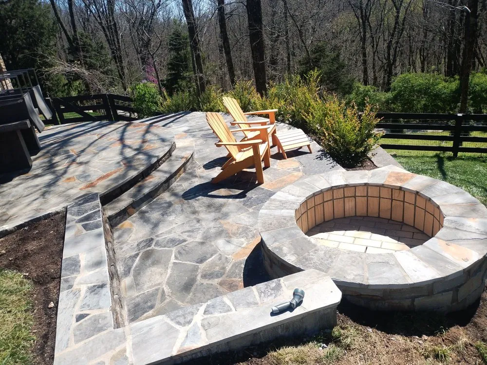 Custom lawn care service for homes in Nashville, TN by Cardenas Hard Landscaping Services