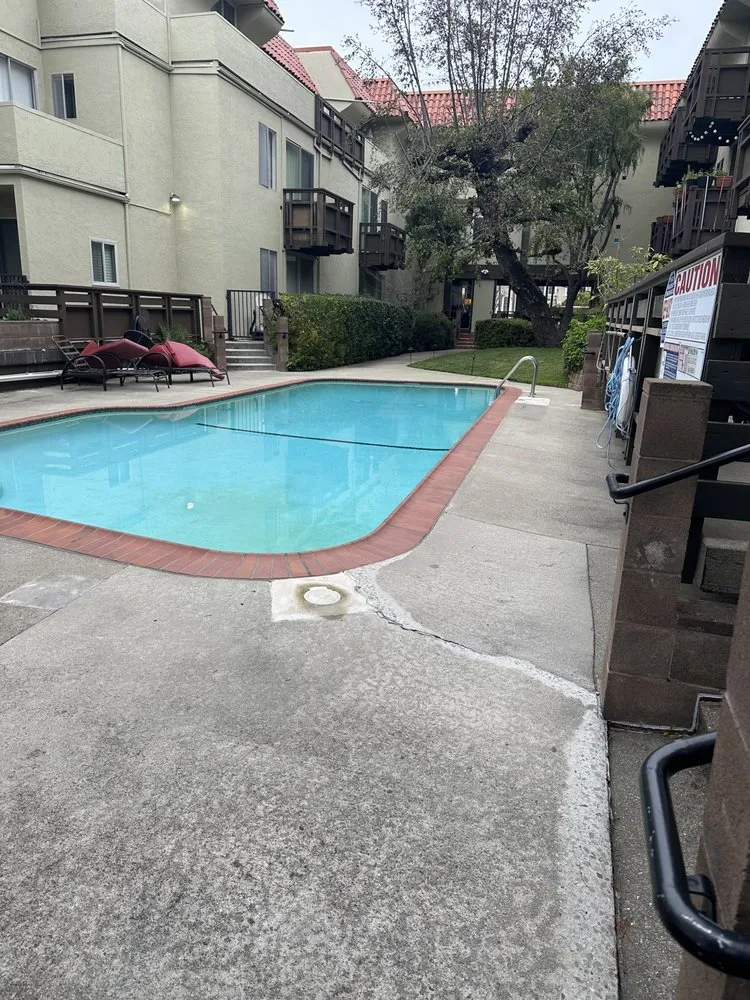 Expert lawn care service for homes across Hayward, CA - Cardenas Landscaping and Gardening