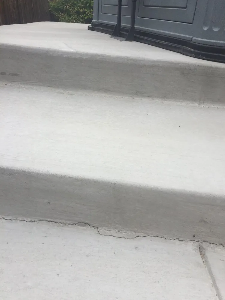 Local yard maintenance in Northglenn, CO - Cardenas Landscaping Company