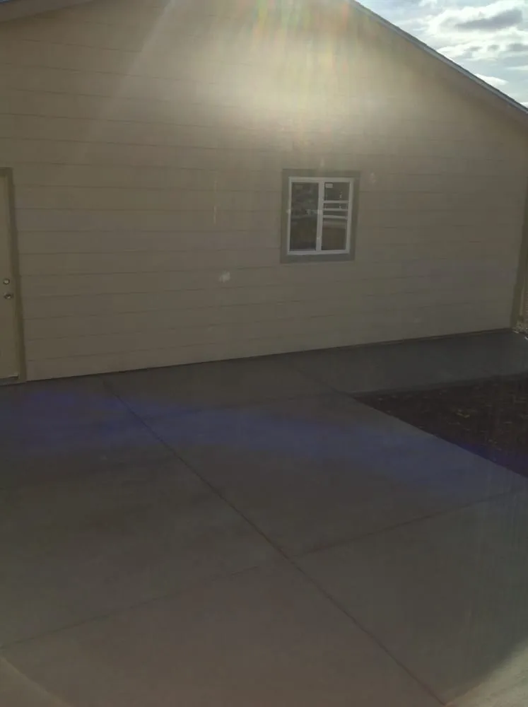 Top-rated yard cleanup service in Northglenn, CO by Cardenas Landscaping Company