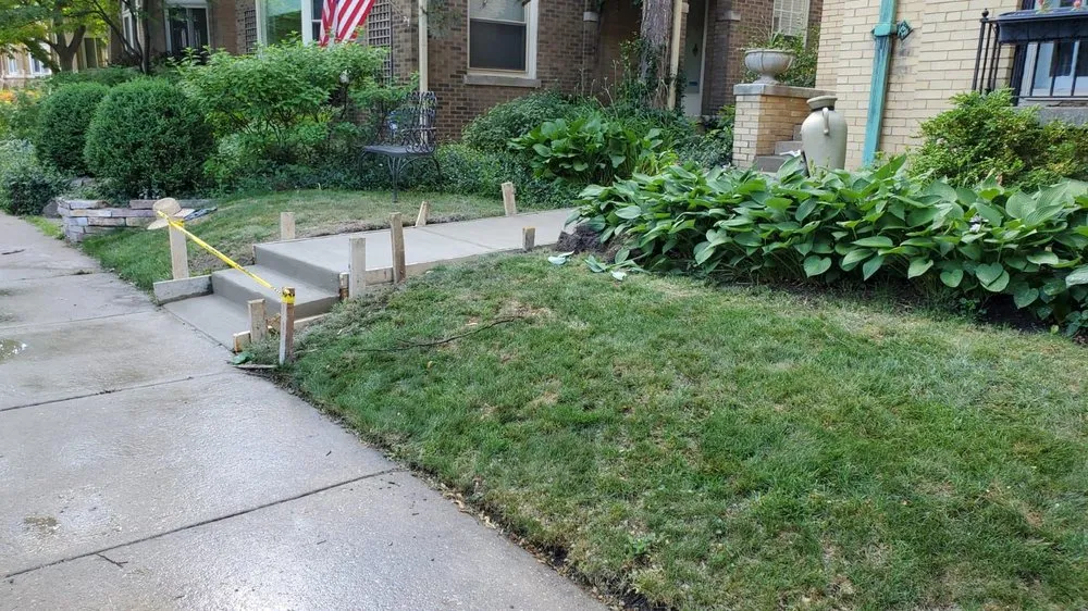 Local landscape installation near you in Evanston, IL by Cardenas Landscaping