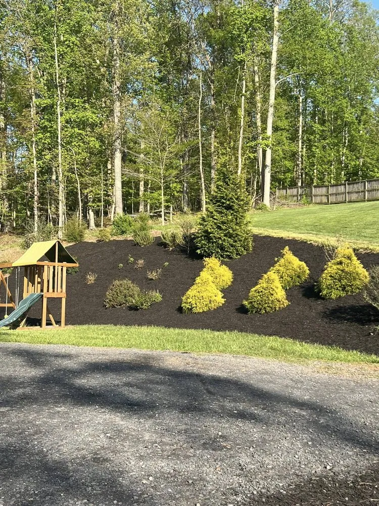Trusted garden landscaping for residential properties in Bealeton, VA by Carder's Landscaping