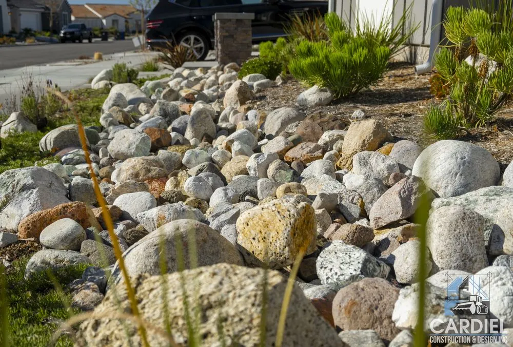 Reliable residential landscaping for outdoor upgrades in Los Angeles, CA by Cardiel Construction & Design