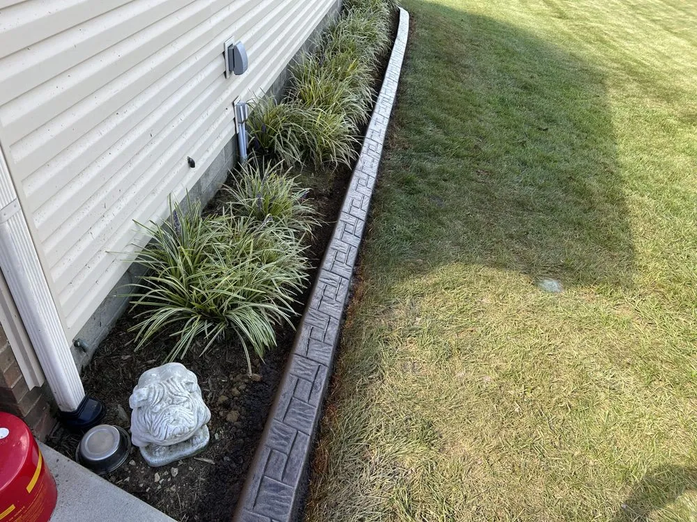 Custom landscape design in Taylorsville, KY - Cardinal Curbing