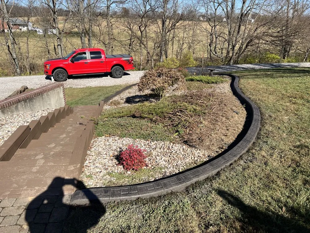 Reliable yard maintenance for beautiful yards across Taylorsville, KY - Cardinal Curbing