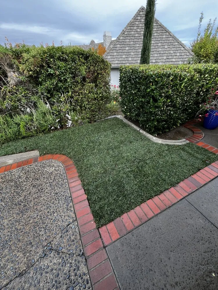 Top-rated lawn mowing service near you in Canyon Lake, CA by Cardinal Landscape