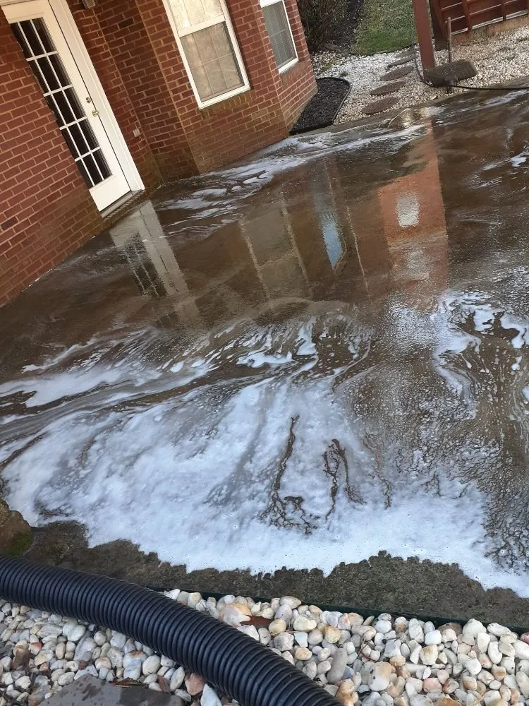 Custom garden landscaping for outdoor upgrades in Knoxville, TN by Cardinal landscaping