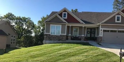 Affordable garden landscaping experts serving Festus, MO - Cardinal Lawn Care