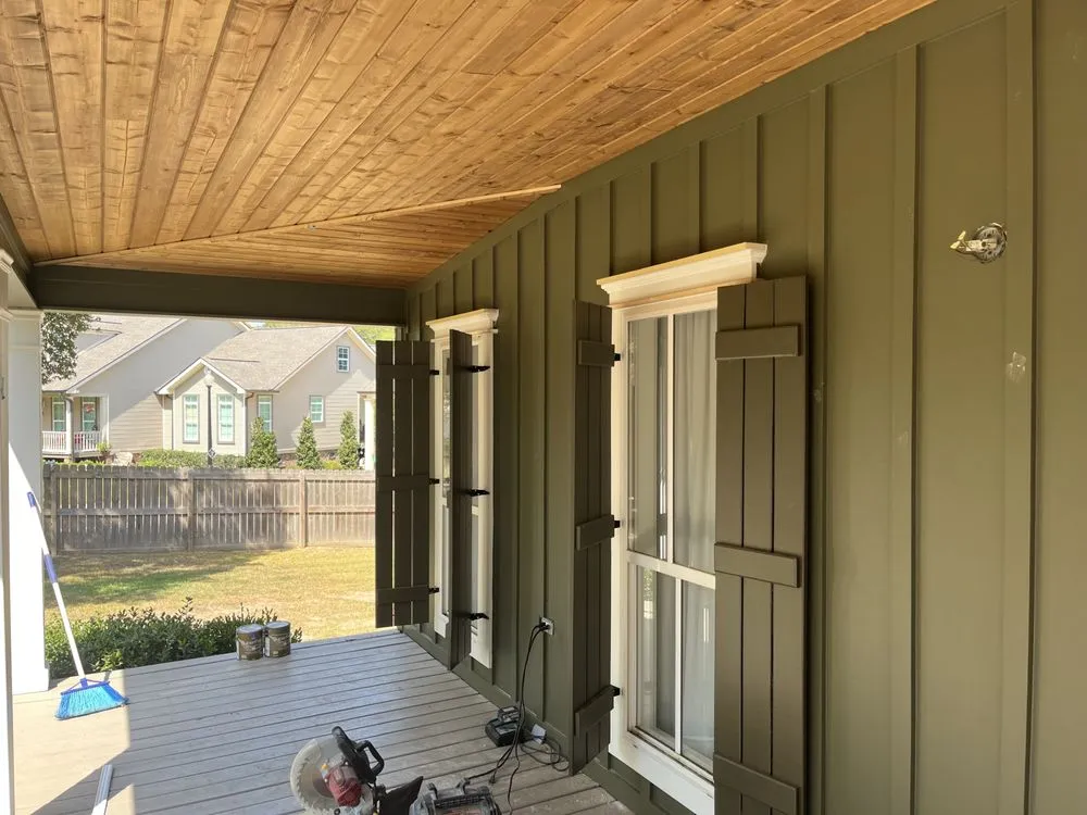 Expert outdoor landscaping in Lafayette, LA by Cardinal Property Consultants