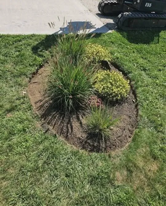 Custom yard maintenance experts serving New Franklin, OH - Cardinal Yard Artisans