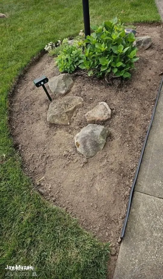 Custom residential landscaping experts serving New Franklin, OH - Cardinal Yard Artisans