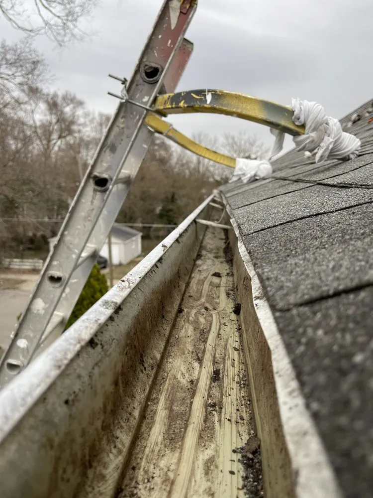 Local yard maintenance in Grand Rapids, MI by Cardoza Lawn Care