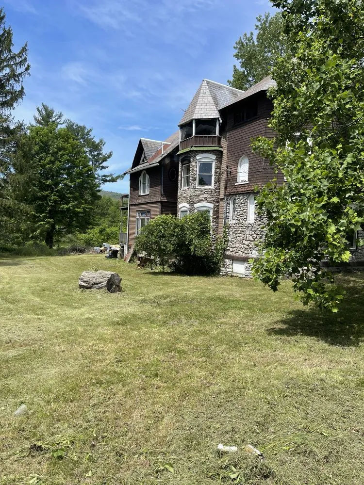 Custom yard cleanup service in Cambridge, NY by Care Fox Enterprises