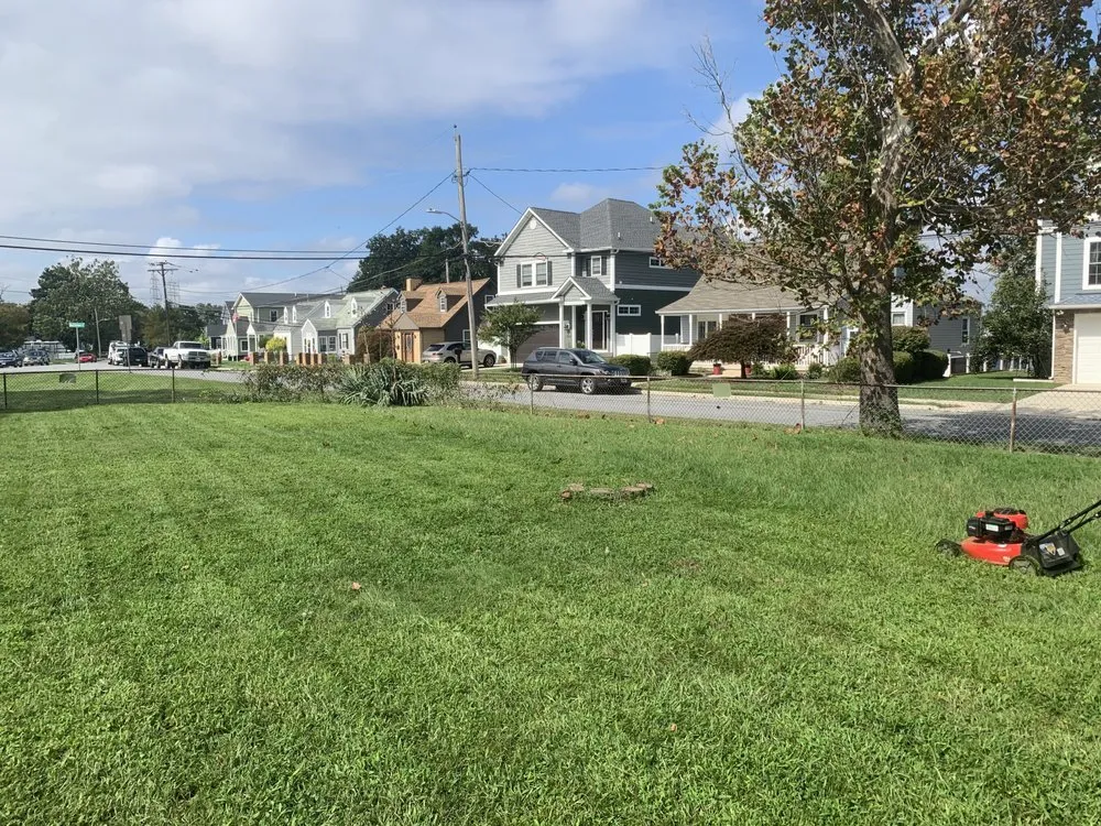Custom yard maintenance in Nottingham, MD by Careful Mowing Landscape