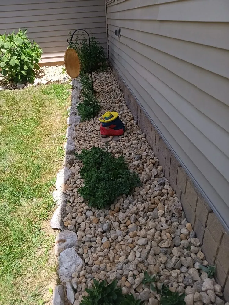 Reliable lawn mowing service in Taylorville, IL by Careful Solutions