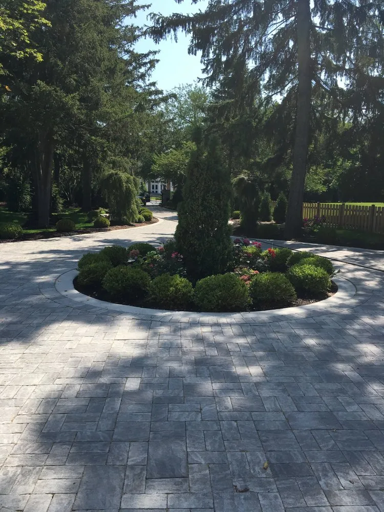 Custom lawn care service for year-round maintenance across Kildeer, IL - Caribbean Landscape Nursery Construction