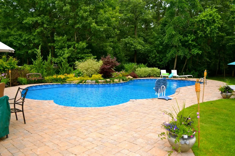 Affordable garden landscaping experts serving East Setauket, NY - Carl Bongiorno & Sons