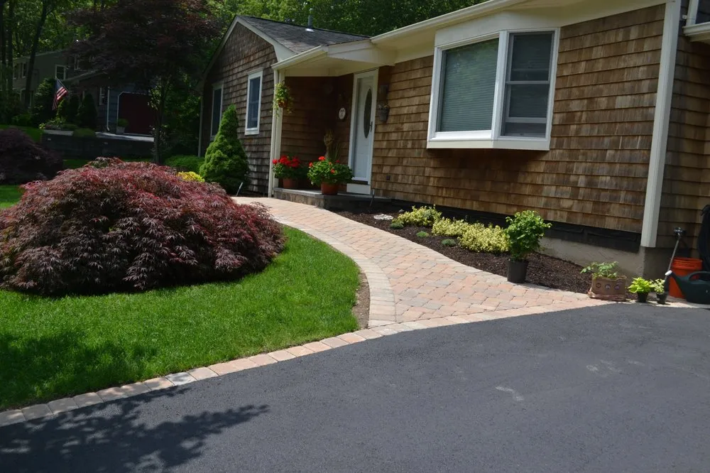 Professional garden landscaping experts serving East Setauket, NY - Carl Bongiorno & Sons