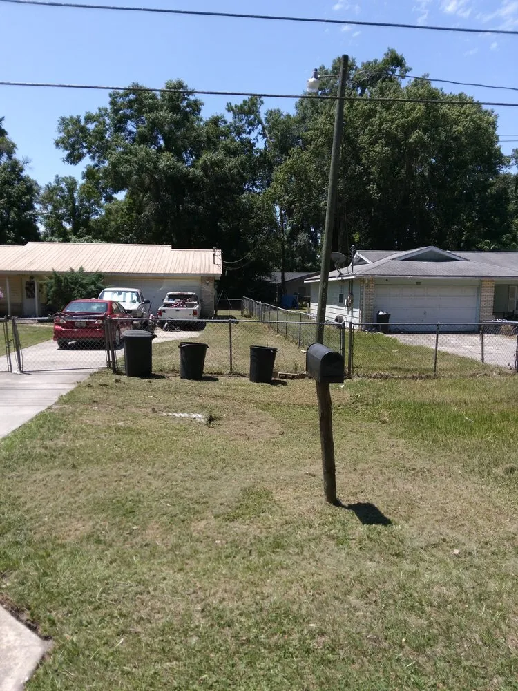 Trusted yard cleanup service for beautiful yards across Ocala, FL - Carl CM Lawn Care
