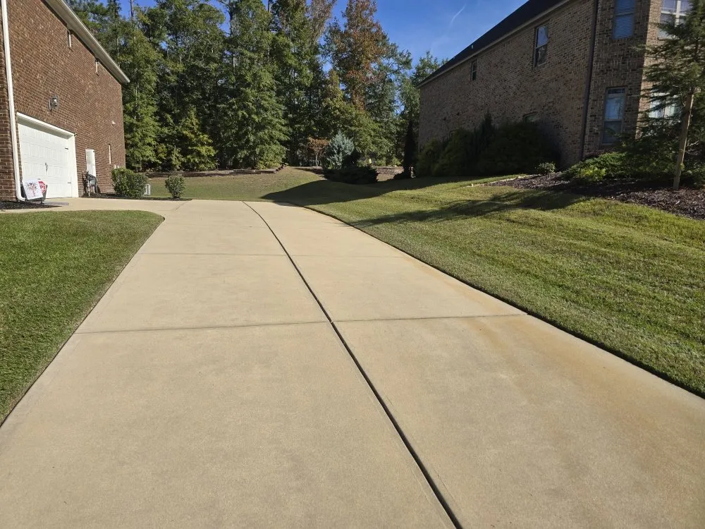 Trusted landscape design with custom design in Elgin, SC by Carl Pringle Lawn Care