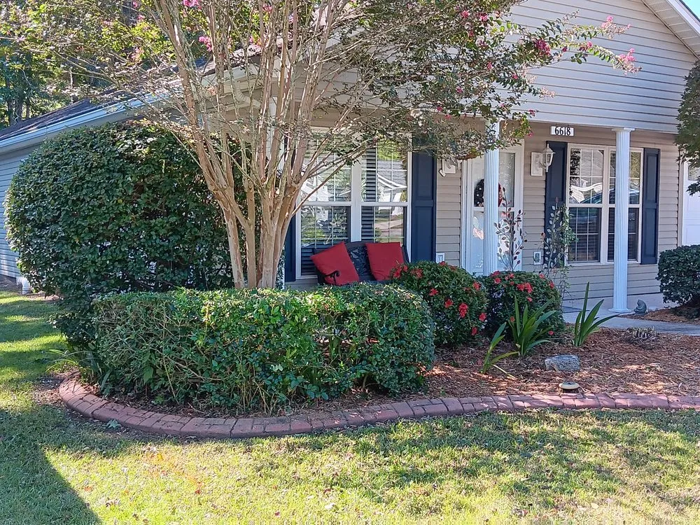 Reliable lawn mowing service experts serving Myrtle Beach, SC - CarLin Home and Lawncare