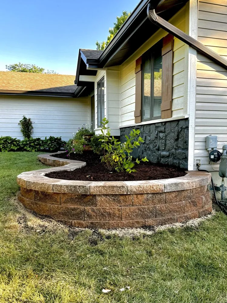 Trusted residential landscaping in St. Peters, MO - Carlon Landscapes