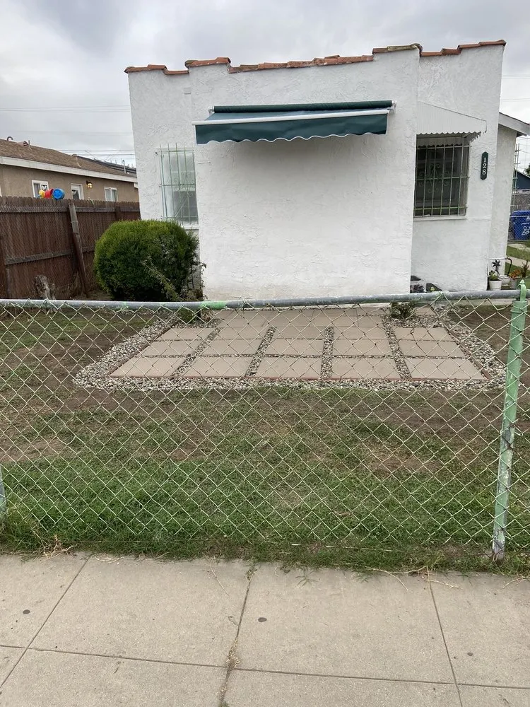 Affordable lawn care service with custom design across Los Angeles, CA - Carlos and Javier González Landscaping And Gardening