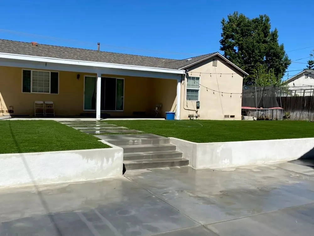 Custom landscape design in Los Angeles, CA - Carlos and Javier González Landscaping And Gardening