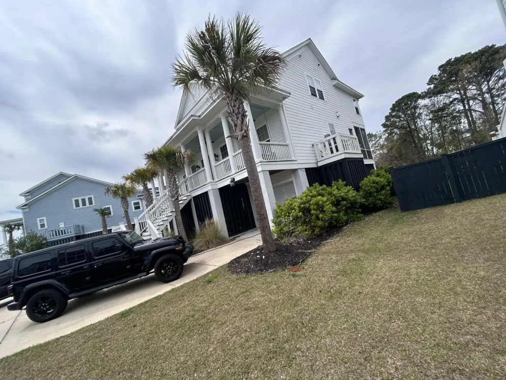 Local lawn mowing service experts serving Charleston, SC - Carlos Carranza Landscaping Services