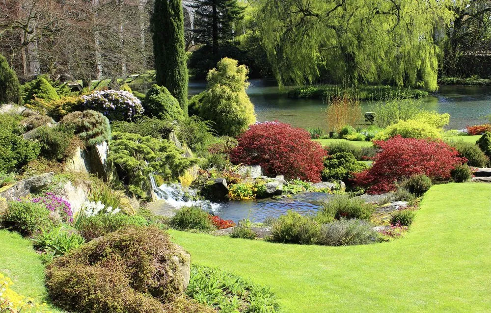 Custom landscape design in Chambersburg, PA by Carlos Landscapin