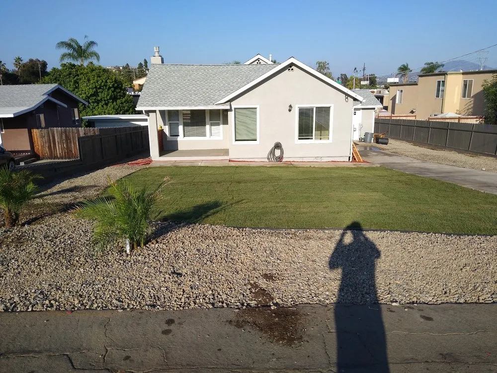 Top-rated yard cleanup service experts serving El Cajon, CA - Carlos landscaping and gardening