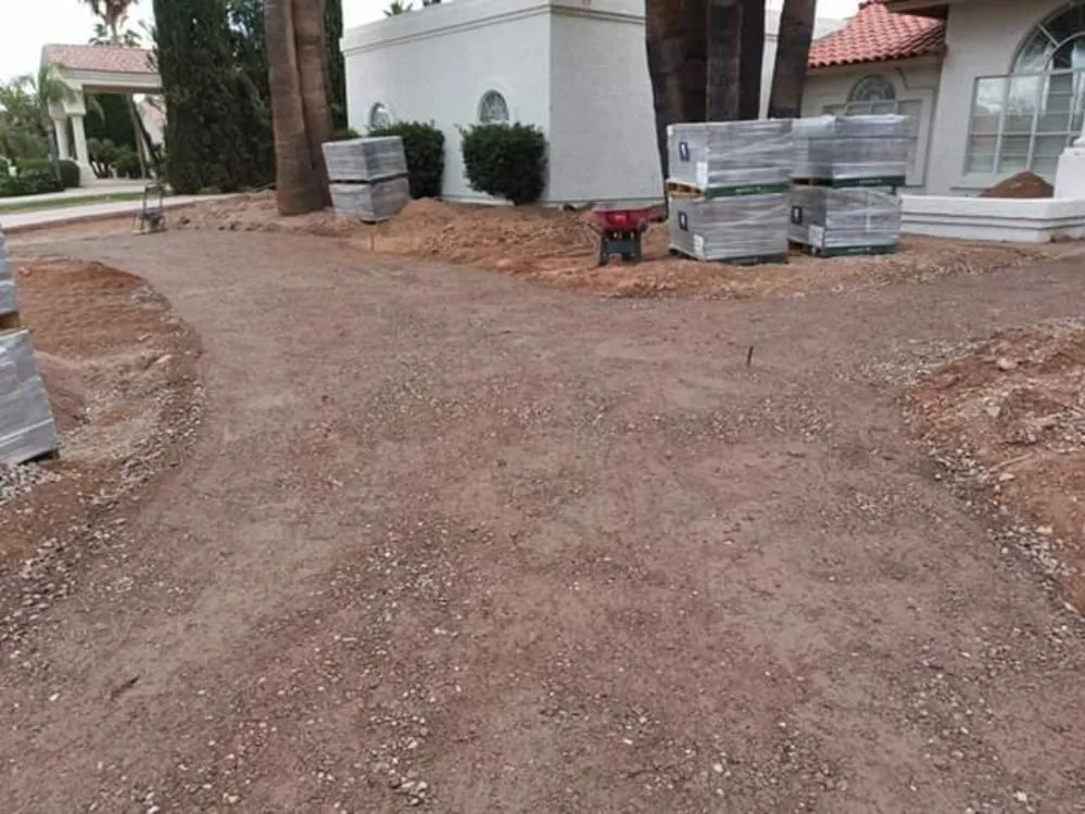 Professional yard cleanup service in Phoenix, AZ by Carlos landscaping