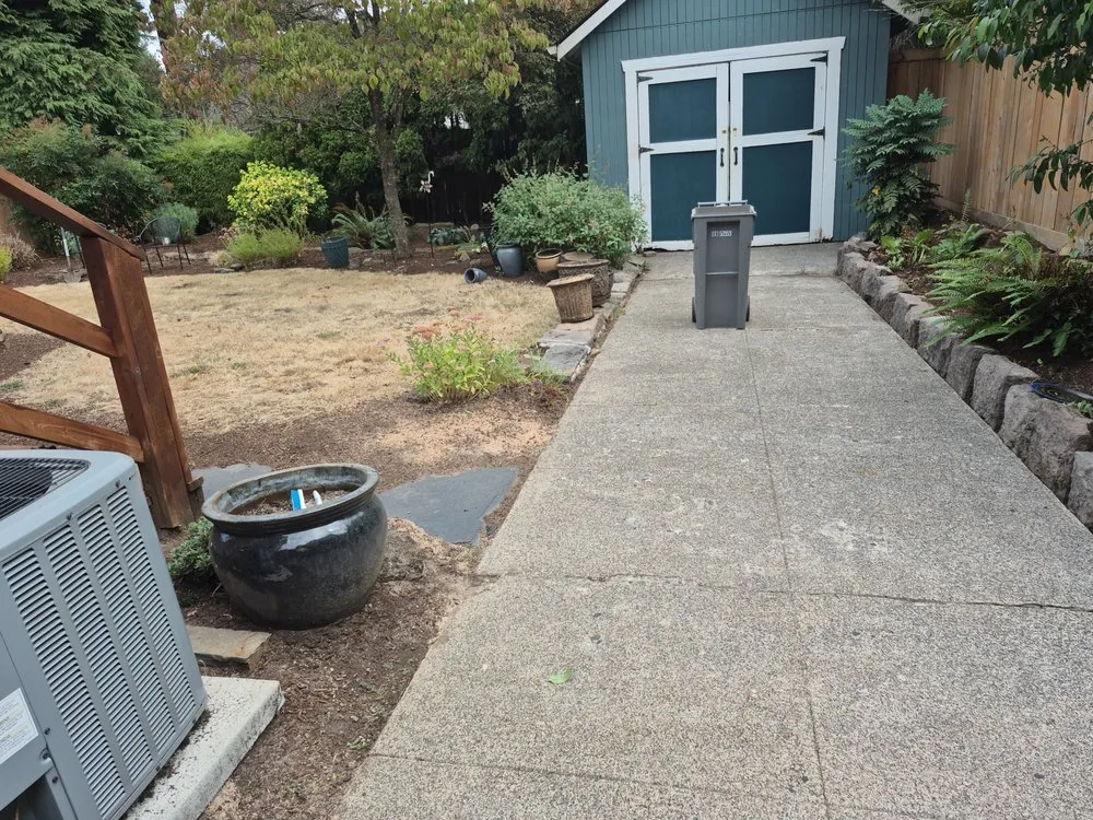 Custom yard cleanup service in Portland, OR by Carlos Landscaping