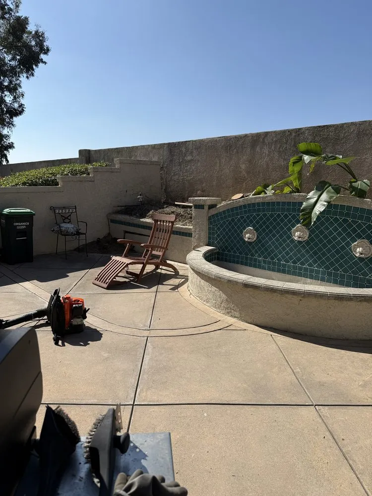 Custom garden landscaping in Santa Ana, CA - Carlos Landscaping