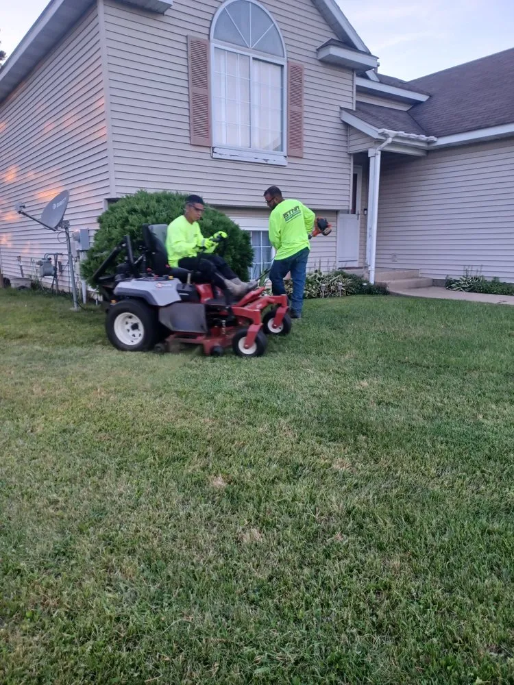 Top-rated garden landscaping in Grand Rapids, MI - Carlos Lawn Care