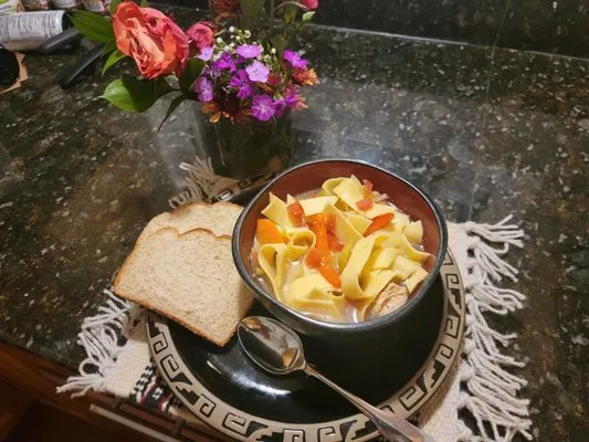 Carl's Corner Service Logo