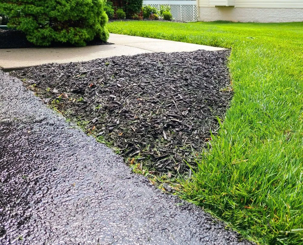 Affordable lawn mowing service in Reisterstown, MD - Carl's Lawn Care & Landscaping