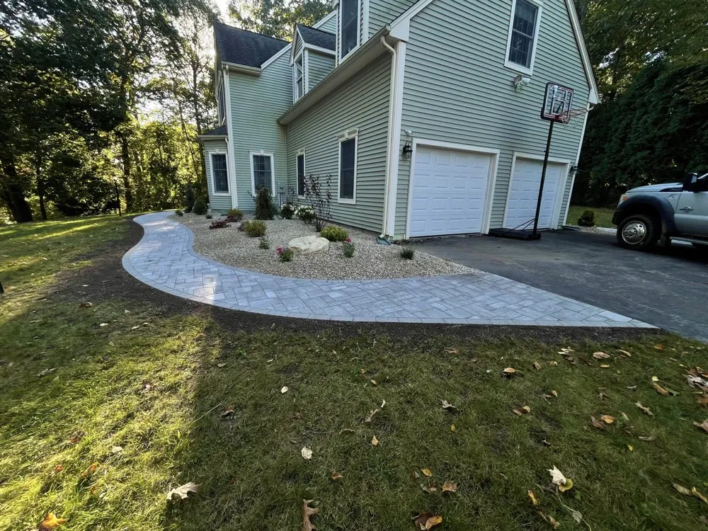 Professional outdoor landscaping in Bolton, CT - Carlson Crafted