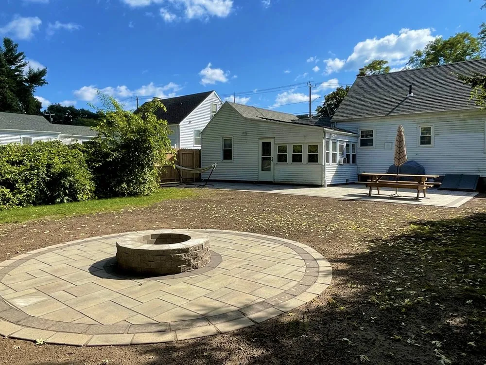 Local outdoor landscaping in Bolton, CT by Carlson Crafted