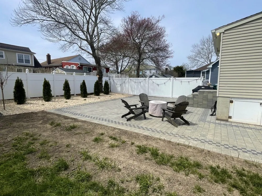 Expert garden landscaping in Bolton, CT - Carlson Crafted