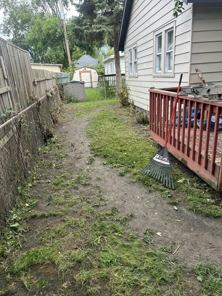 Local lawn care service in Waterford Township, MI by Carlson Lawn