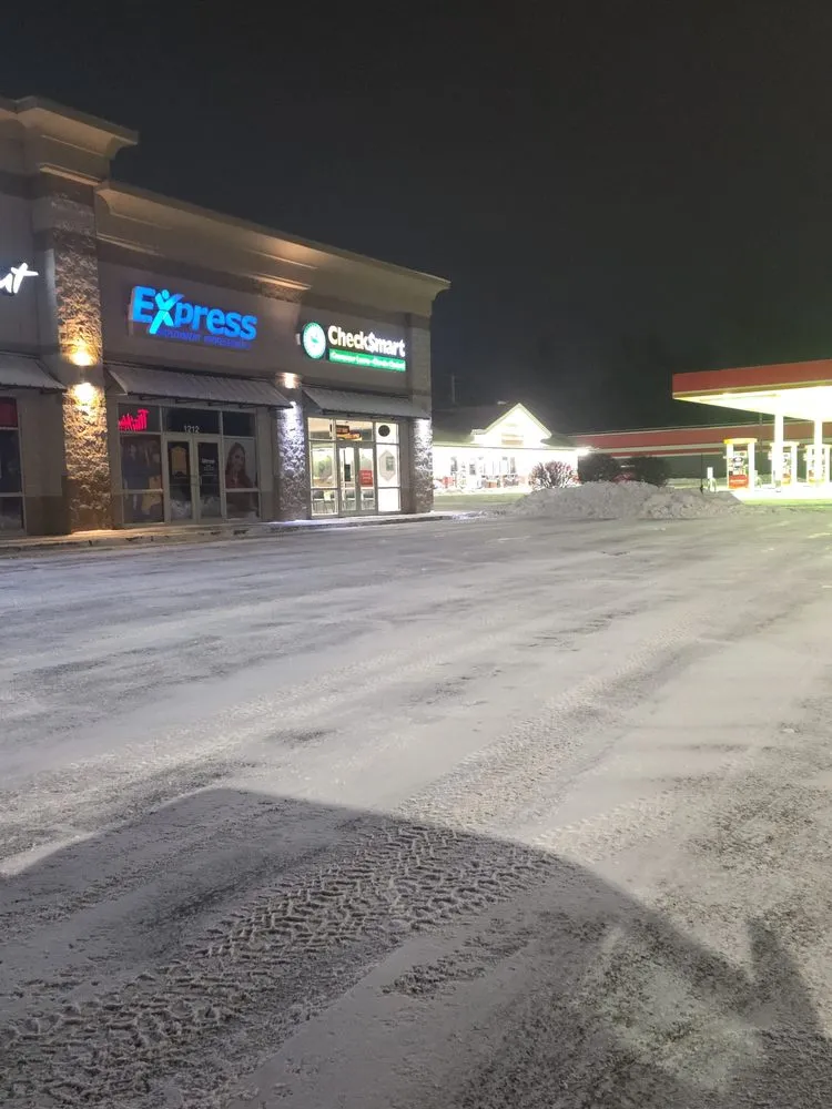 Reliable yard cleanup service with custom design in Findlay, OH by Carl&Sons Property Services